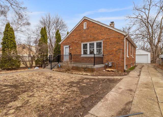 Property at 7112 N 42nd St, Milwaukee, WI 53209, 2 beds, 1 bath
