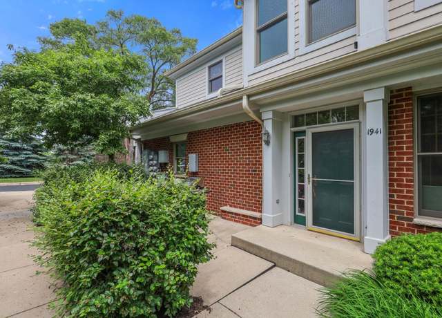 Property at 1941 Norhardt Dr, Brookfield, WI 53045, 3 beds, 2 baths