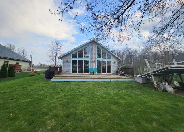 Property at W1006 Shorewood Dr, East Troy, WI 53120, 2 beds, 2 baths