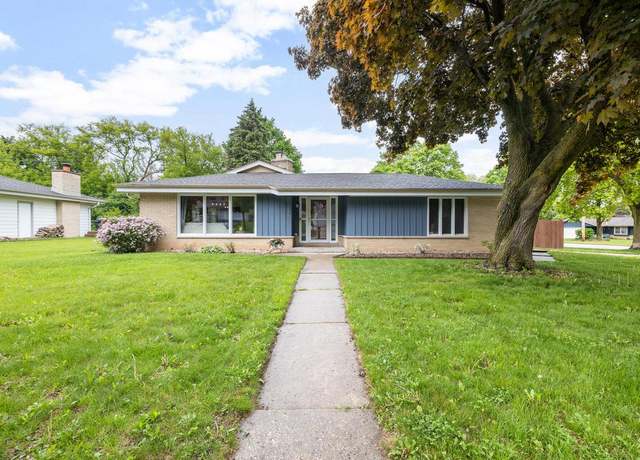 Property at 1996 Rambling Rose Rd, Waukesha, WI 53186, 3 beds, 1.5 baths