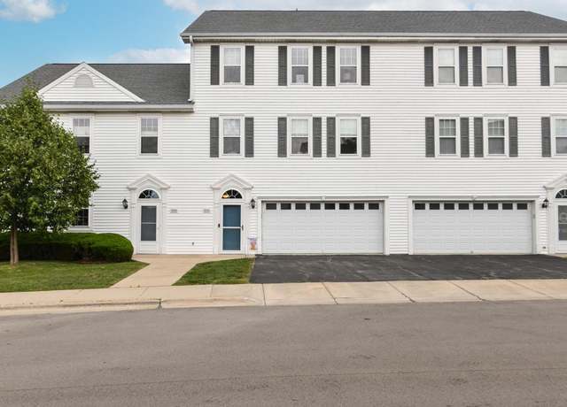 Property at 1218 Woodbury Cmn Unit B, Waukesha, WI 53189, 3 beds, 2.5 baths
