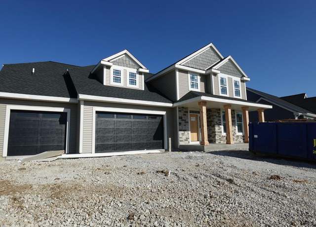 Property at 1581 Creekview Ln, Oconomowoc, WI 53066, 4 beds, 2.5 baths