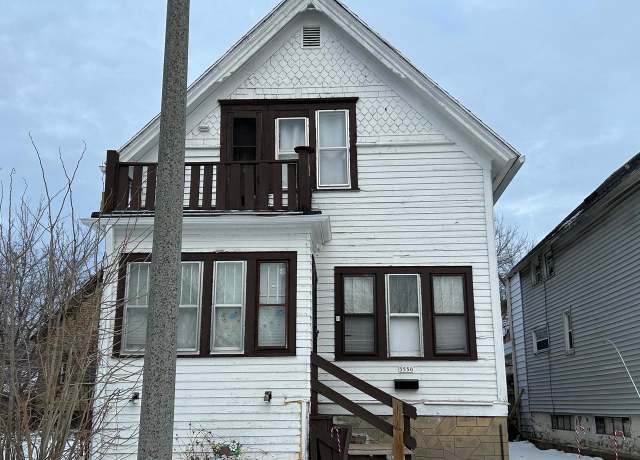 Property at 3550 N 11th St, Milwaukee, WI 53206, 3 beds, 1 bath