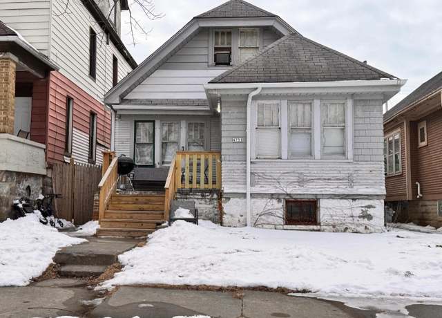 Property at 4751 N 35th St, Milwaukee, WI 53209, 3 beds, 1 bath