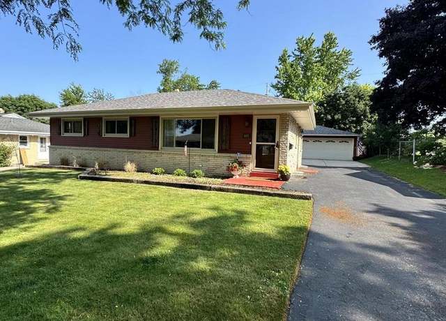 Property at 448 Baird St, Waukesha, WI 53189, 3 beds, 1.5 baths