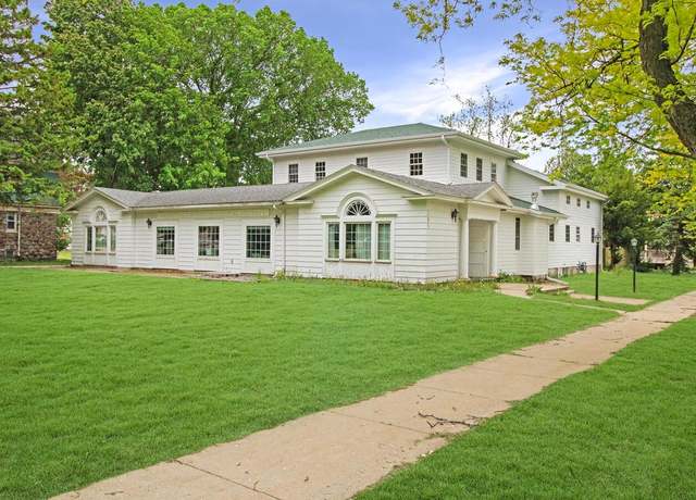 Property at 103 E Rockwell St, Elkhorn, WI 53121, 4 beds, 4 baths