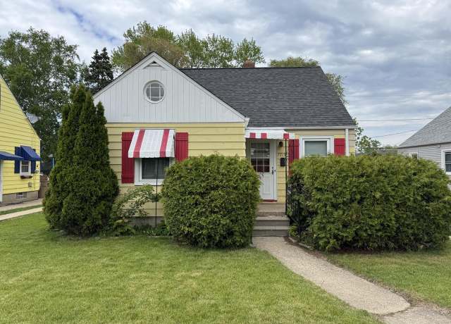 Property at 7715 18th Ave, Kenosha, WI 53143, 3 beds, 1 bath