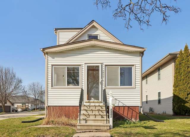 Property at 2802 E Holmes Ave, Cudahy, WI 53110, 2 beds, 1 bath