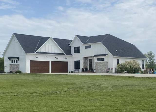 Property at S53W26764 Gemstone Ct, Waukesha, WI 53189, 6 beds, 3.5 baths