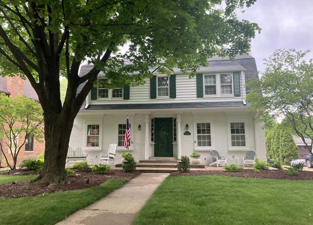 Property at 6511 Washington Cir, Wauwatosa, WI 53213, 4 beds, 2.5 baths