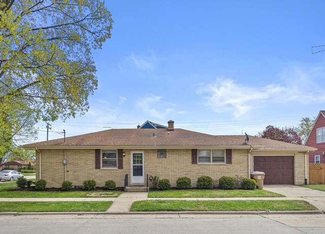 Property at 2317 79th St, Kenosha, WI 53143, 3 beds, 1.5 baths