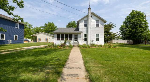 Photo of 202 W Chestnut St, Pardeeville, WI 53954