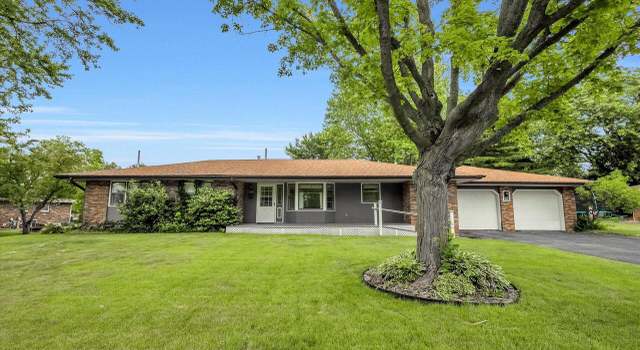 Photo of 310 S Franklin St, Elkhorn, WI 53121