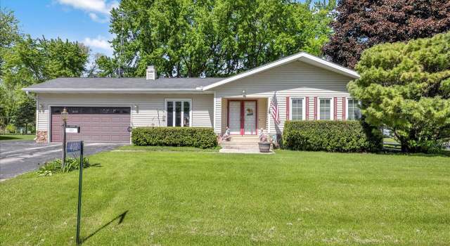 Photo of 402 Ryan Ave, Burlington, WI 53105