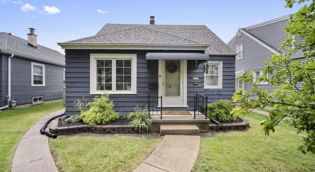 Photo of 2427 S 61st St, West Allis, WI 53219