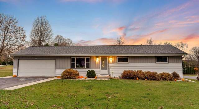 Photo of W7876 Center Rd, Glenbeulah, WI 53023