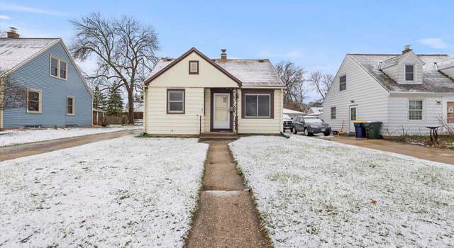 Photo of 2827 S 88th St, West Allis, WI 53227