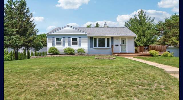 Photo of 505 W Prospect St, Lake Mills, WI 53551
