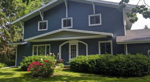 Photo of S41W27403 Timber Trl, Waukesha, WI 53189