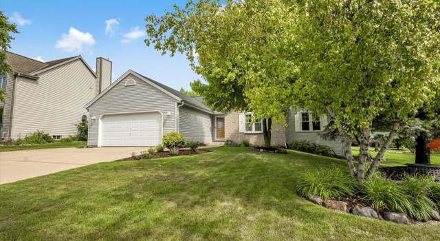 Photo of 4006 W Forest Hill Ave, Franklin, WI 53132