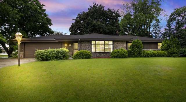 Photo of W132S6715 Fennimore Ln, Muskego, WI 53150
