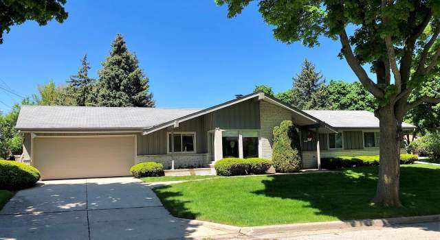 Photo of 12208 W Chambers St, Wauwatosa, WI 53222