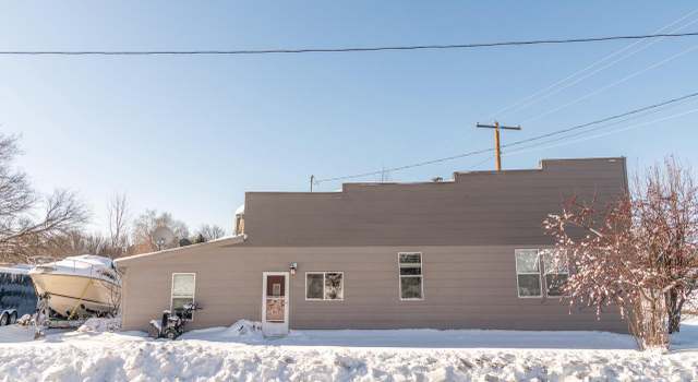 Photo of 200 N Vine St, Roberts, WI 54023