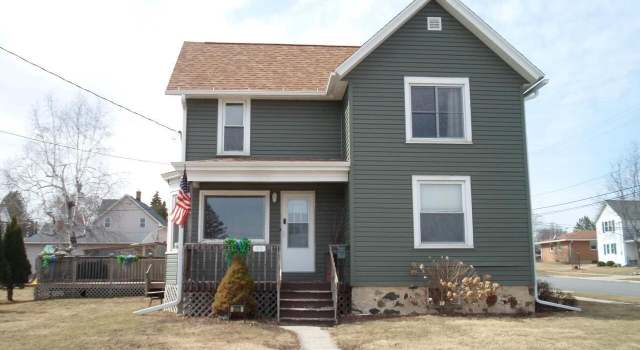 Photo of 373 Grove St, Mayville, WI 53050