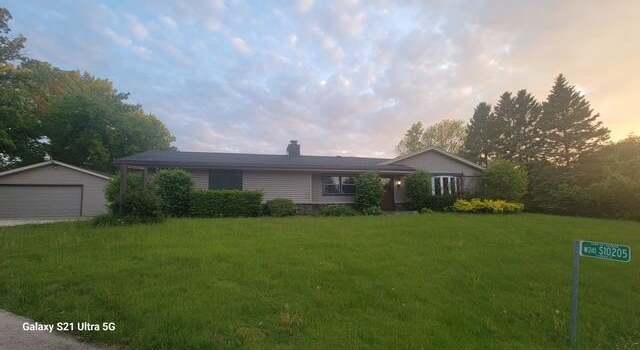Photo of W241S10205 Clover Ct, Big Bend, WI 53103