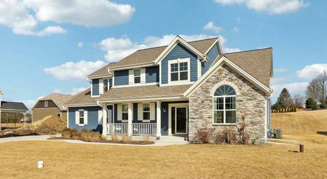 Photo of W2270 E Schure Dr, Oconomowoc, WI 53066