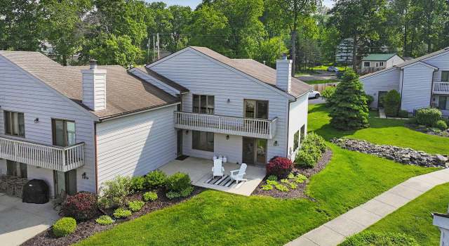 Photo of 1611 Westbank Cir, Delavan, WI 53115