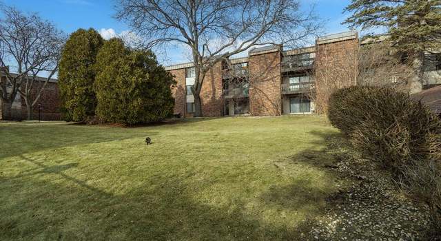 Photo of 2200 W Good Hope Rd #317, Glendale, WI 53209