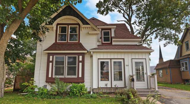 Photo of 244 Conkey St, Burlington, WI 53105
