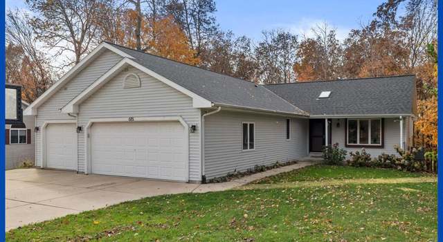 Photo of 615 Lous Way, Slinger, WI 53086