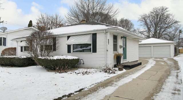 Photo of 8221 25th Ave, Kenosha, WI 53143