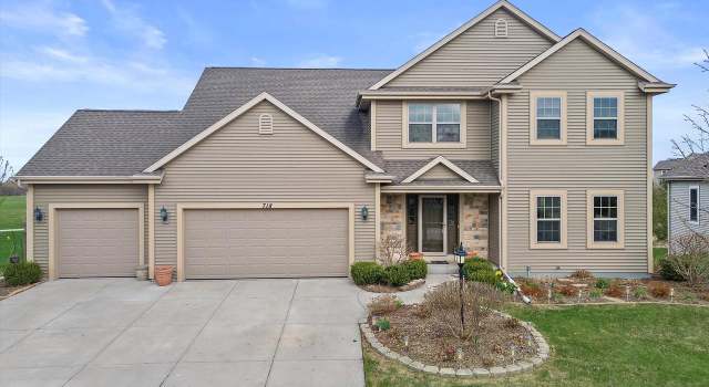 Photo of 718 Greystone Dr, Port Washington, WI 53074