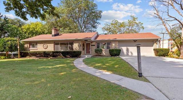 Photo of 11812 W Homewood Ave, Wauwatosa, WI 53226