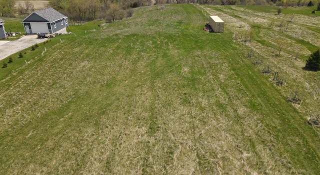 Photo of 7830 Sandy Ridge Rd, Kewaskum, WI 53040