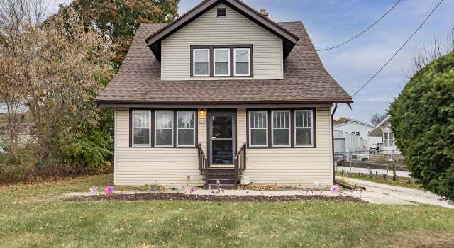 Photo of 8421 N Granville Rd, Milwaukee, WI 53224