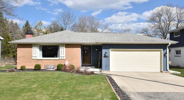 Photo of 214 S Highland Ave, Thiensville, WI 53092