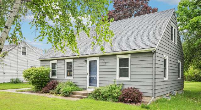 Photo of 8031 N 45th St, Brown Deer, WI 53223