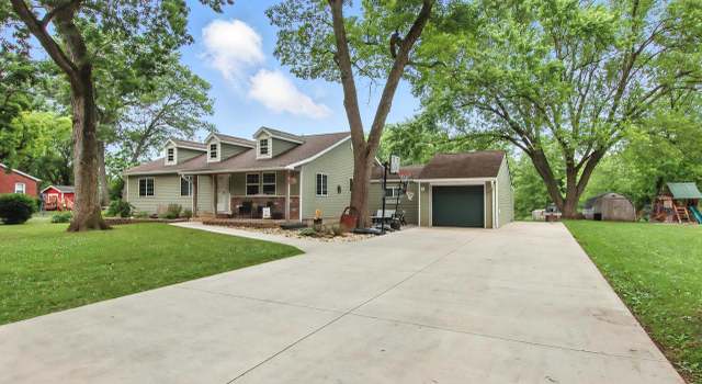 Photo of 521 S 6th St, Silver Lake, WI 53170