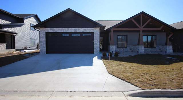 Photo of 361 Ridge View Dr, Milton, WI 53563