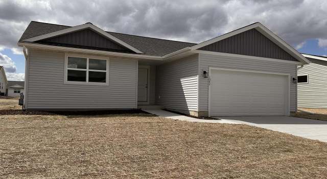 Photo of 1042 Mcnish Ct, Sheboygan Falls, WI 53085