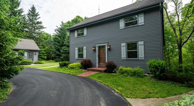 Photo of 724 N Green Bay Rd, Cedarburg, WI 53012