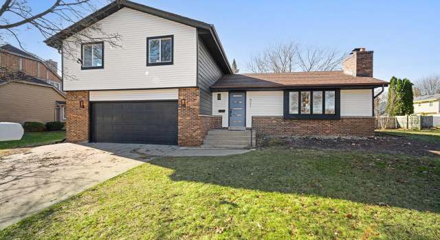 Photo of 421 W Garfield Ave, Milwaukee, WI 53212