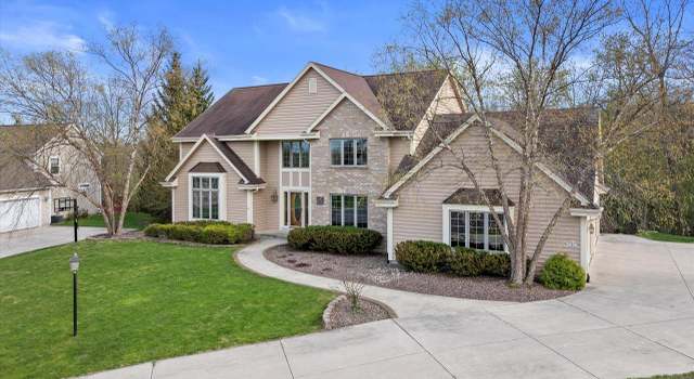 Photo of N61W12851 Hemlock Ct, Menomonee Falls, WI 53051