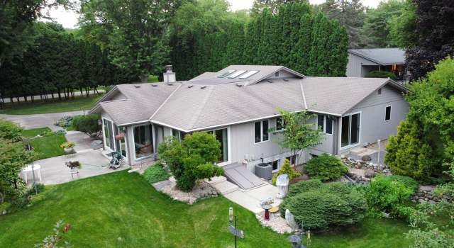 Photo of 448 Pebble Creek Pass, Wales, WI 53183
