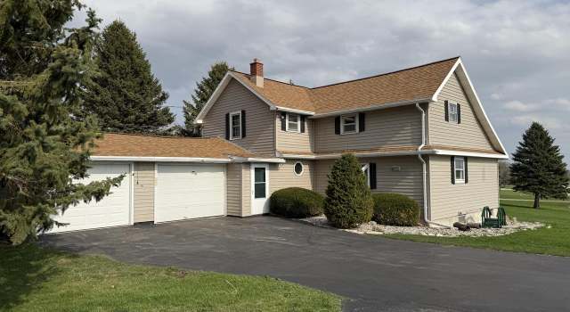 Photo of W2247 County Rd W, Mount Calvary, WI 53057