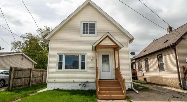 Photo of 1005 44th St, Kenosha, WI 53140